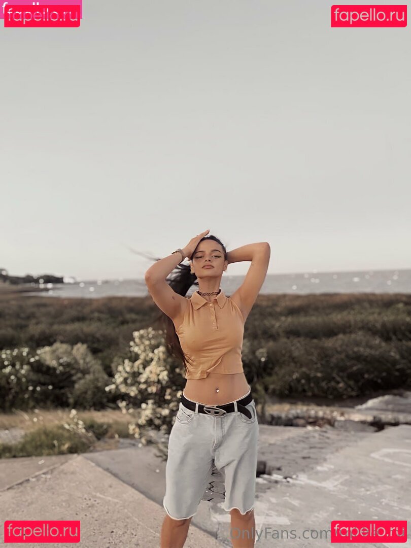 Millie_Mi / _millie.mi_ Onlyfans Photo Gallery 