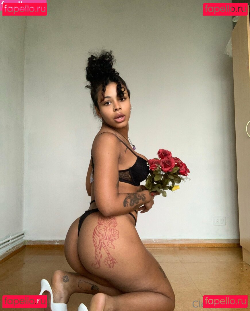 babecleoo / yourcleopathra Onlyfans Photo Gallery 