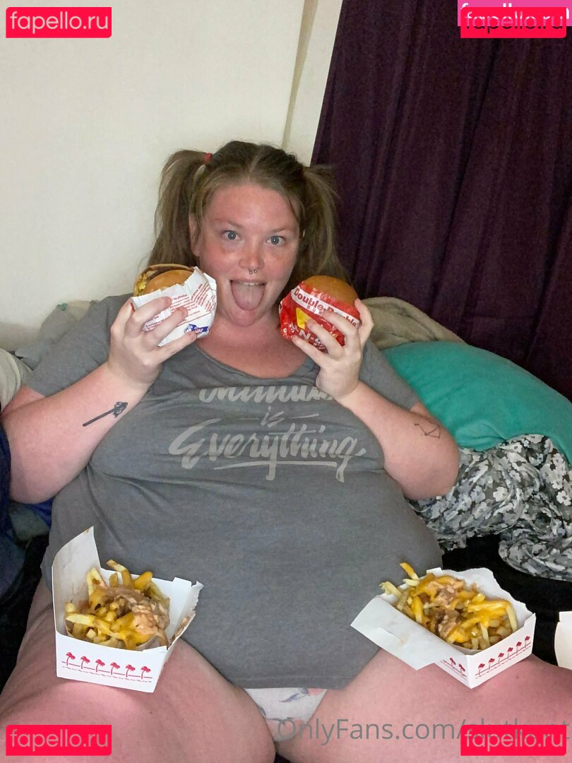 strawberrylbcakebbw / strawberrys_cake Onlyfans Photo Gallery 