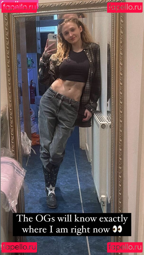 Janet Devlin / JanetJealousy / janetdevlinofficial Onlyfans Photo Gallery 