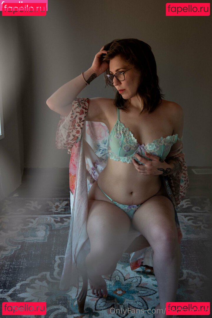 beccabaird / beccabairdd Onlyfans Photo Gallery 