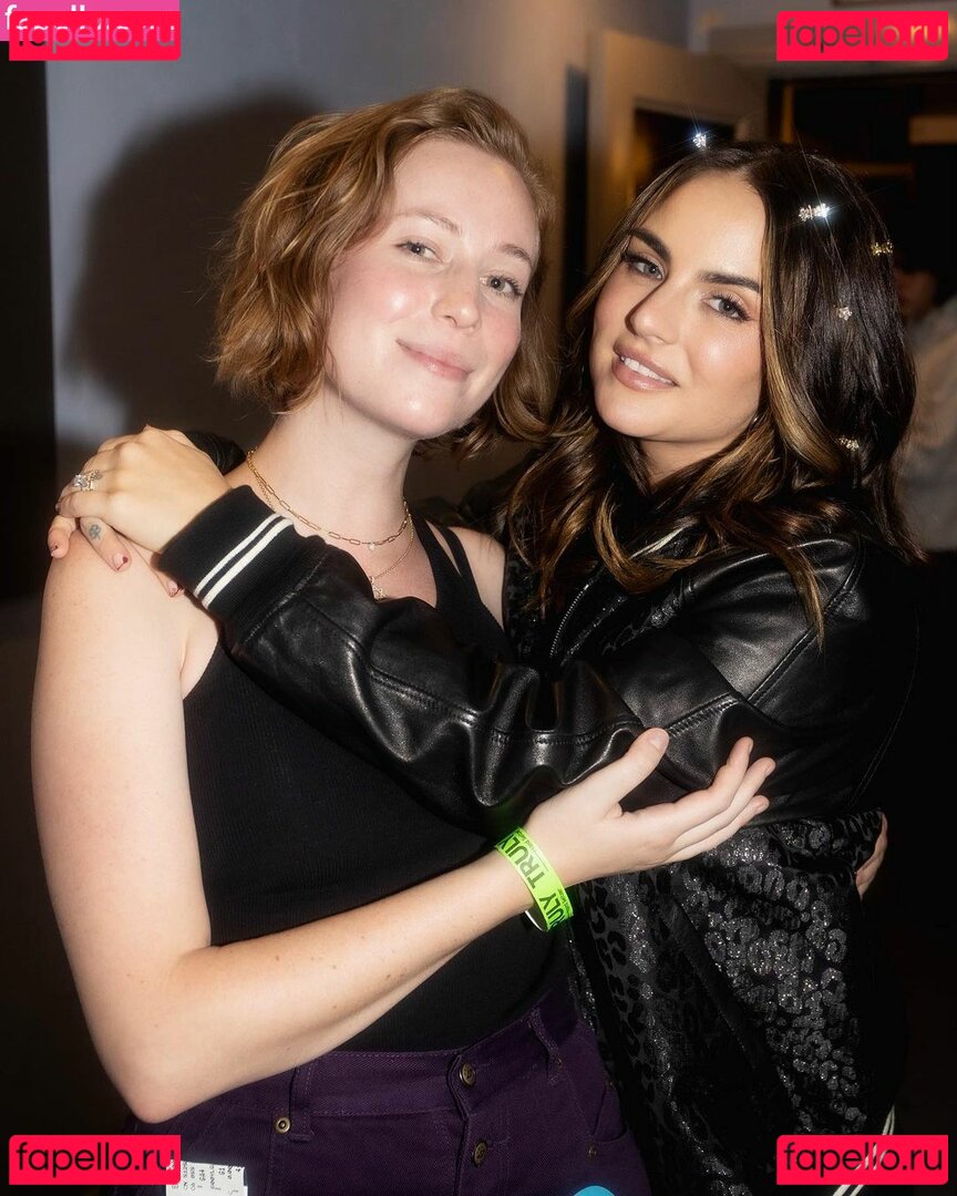 Hannah Einbinder / hannaheinbinder Onlyfans Photo Gallery 