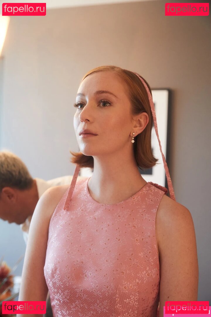 Hannah Einbinder / hannaheinbinder Onlyfans Photo Gallery 