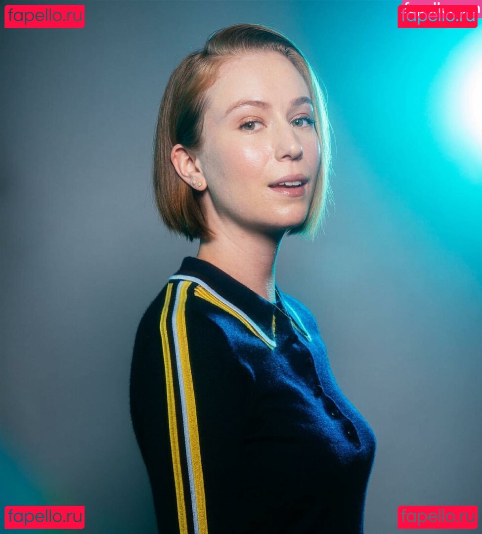 Hannah Einbinder / hannaheinbinder Onlyfans Photo Gallery 