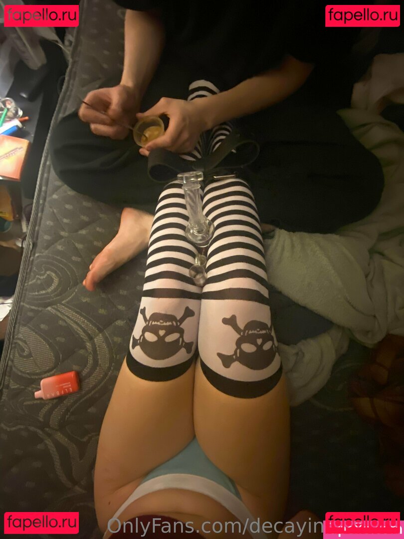 decayingmoons / gettingmoons Onlyfans Photo Gallery 