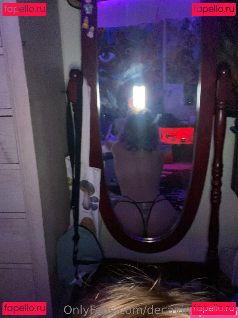 decayingmoons / gettingmoons Onlyfans Photo Gallery 