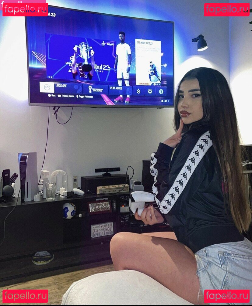 amaliemfr Onlyfans Photo Gallery 