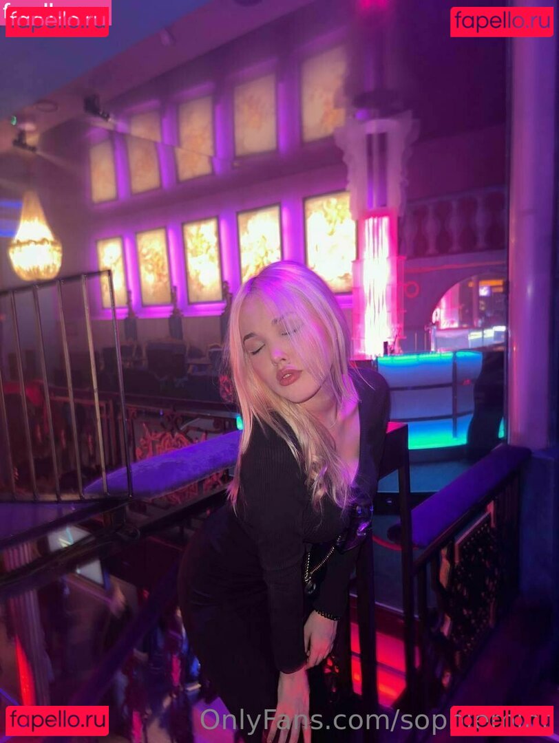 sophiebaverstock / sophiebbface Onlyfans Photo Gallery 