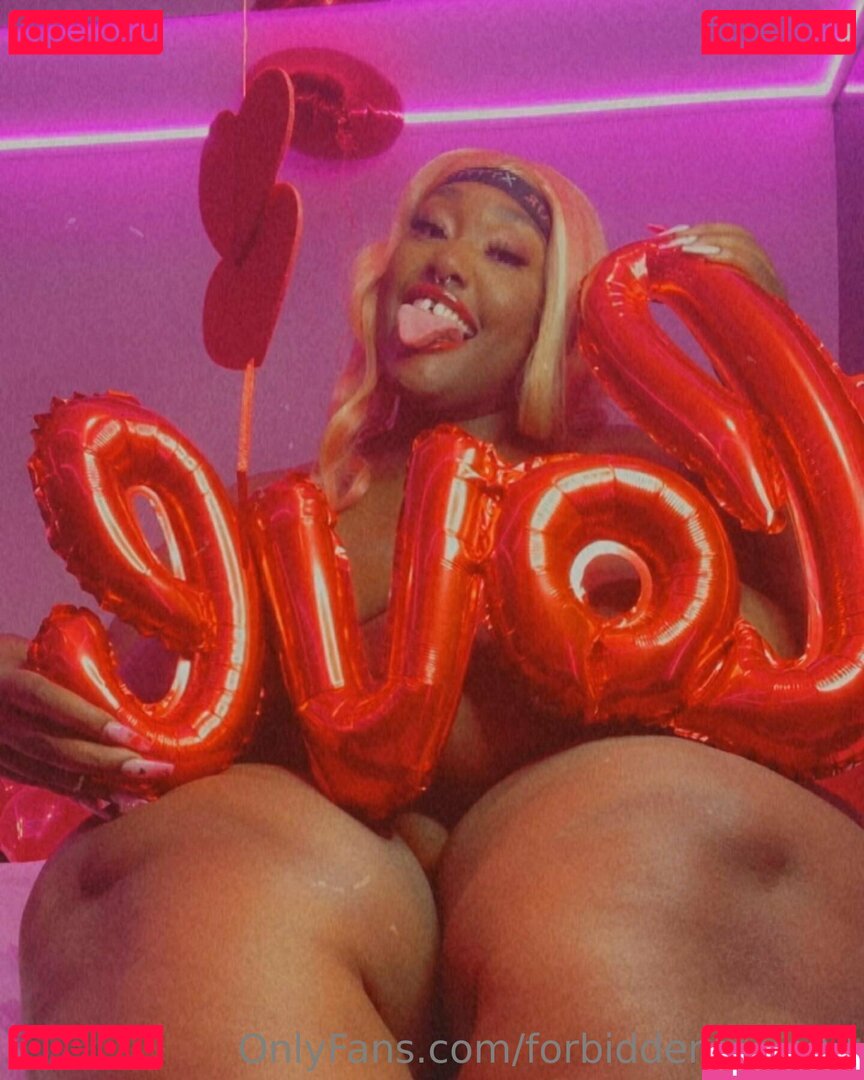 forbiddenfantasy27_ / forbiddenfruyt23 Onlyfans Photo Gallery 