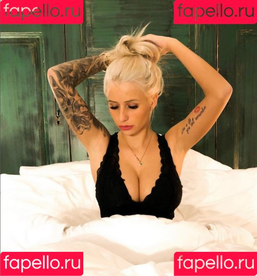 Carina Spack Onlyfans Photo Gallery 