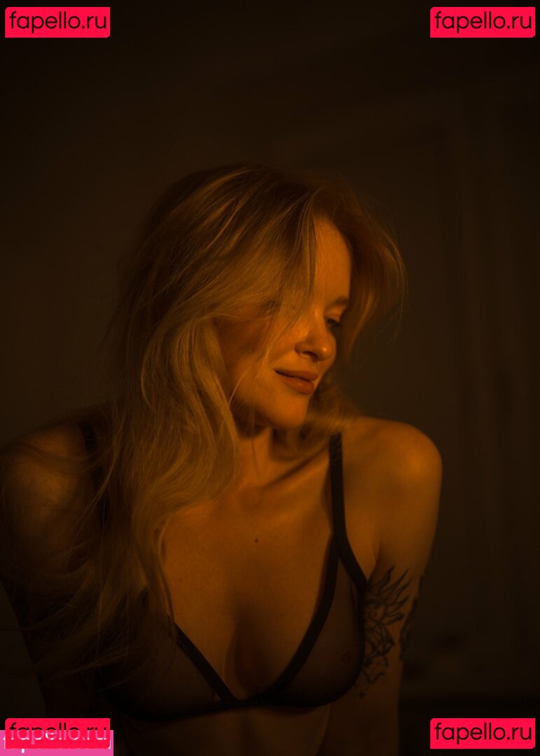 skyestone9 / stone_bramble / stonebramble Onlyfans Photo Gallery 