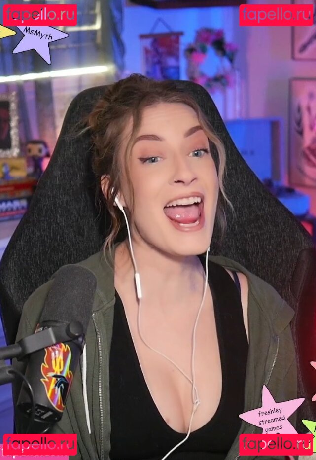 BasicWitGirl / tbhlessbasic Onlyfans Photo Gallery 