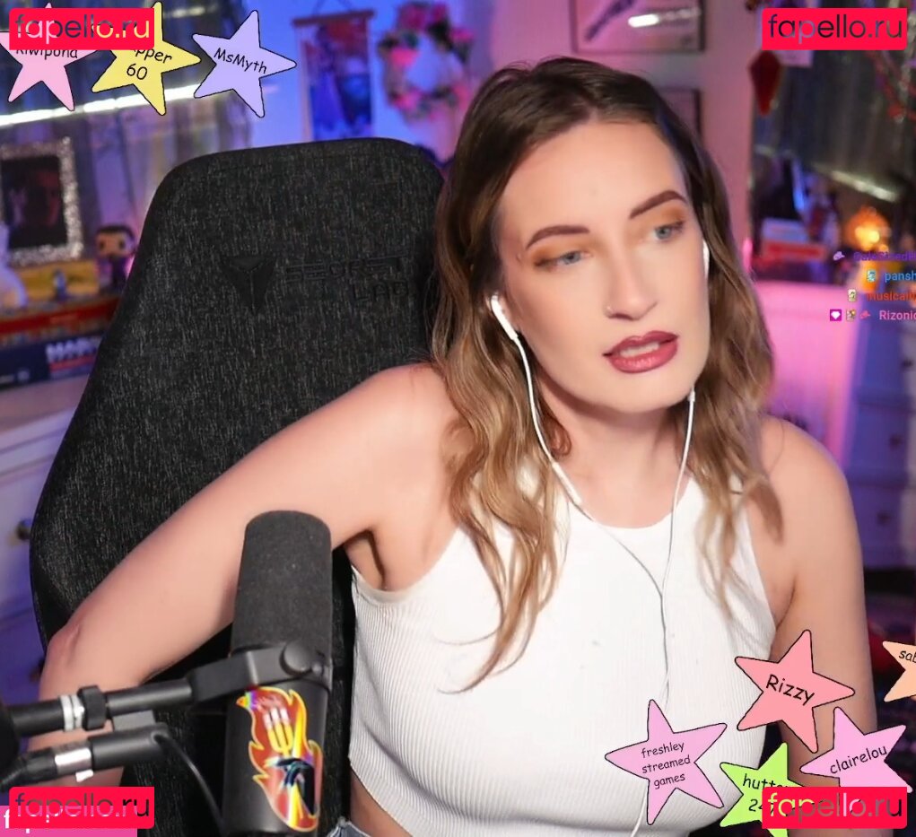 BasicWitGirl / tbhlessbasic Onlyfans Photo Gallery 