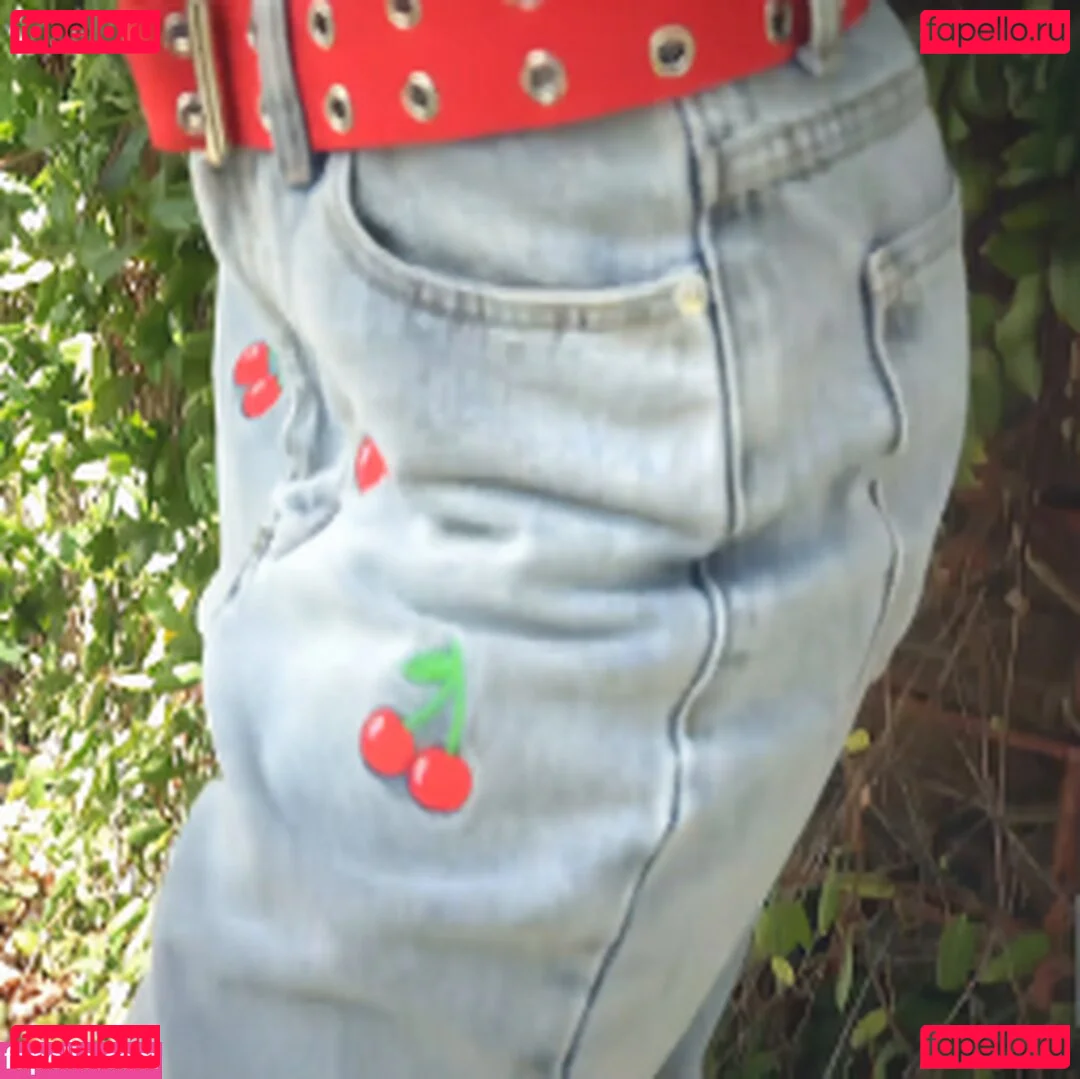 Chole Cherry Onlyfans Photo Gallery 