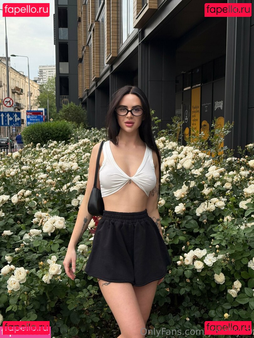 yourlily69 Onlyfans Photo Gallery 