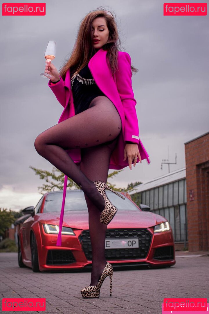 mary_inred Onlyfans Photo Gallery 