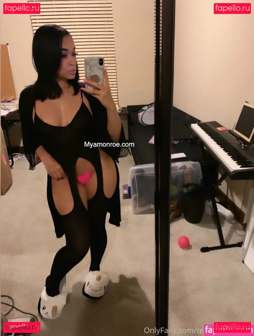 Mya Lashaun Onlyfans Photo Gallery 