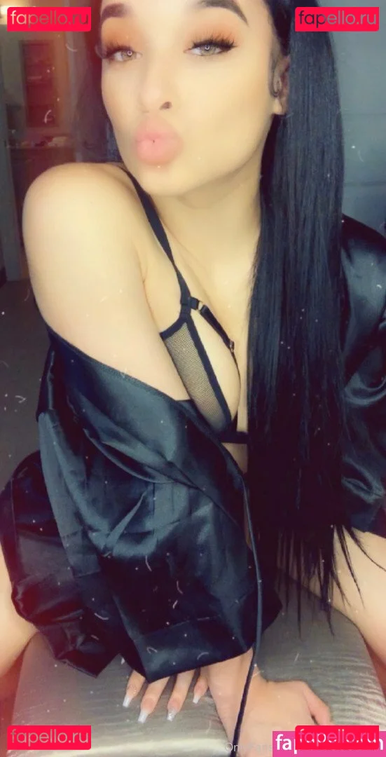 Mya Lashaun Onlyfans Photo Gallery 