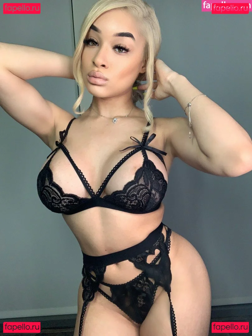 Mya Lashaun Onlyfans Photo Gallery 