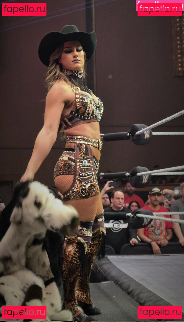 Fallon Henley / WWE / fallon_wwe Onlyfans Photo Gallery 