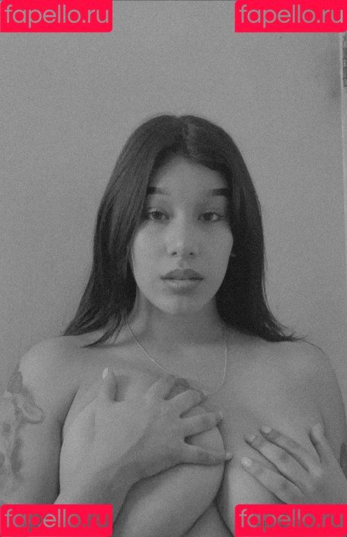 amywinos10 Onlyfans Photo Gallery 