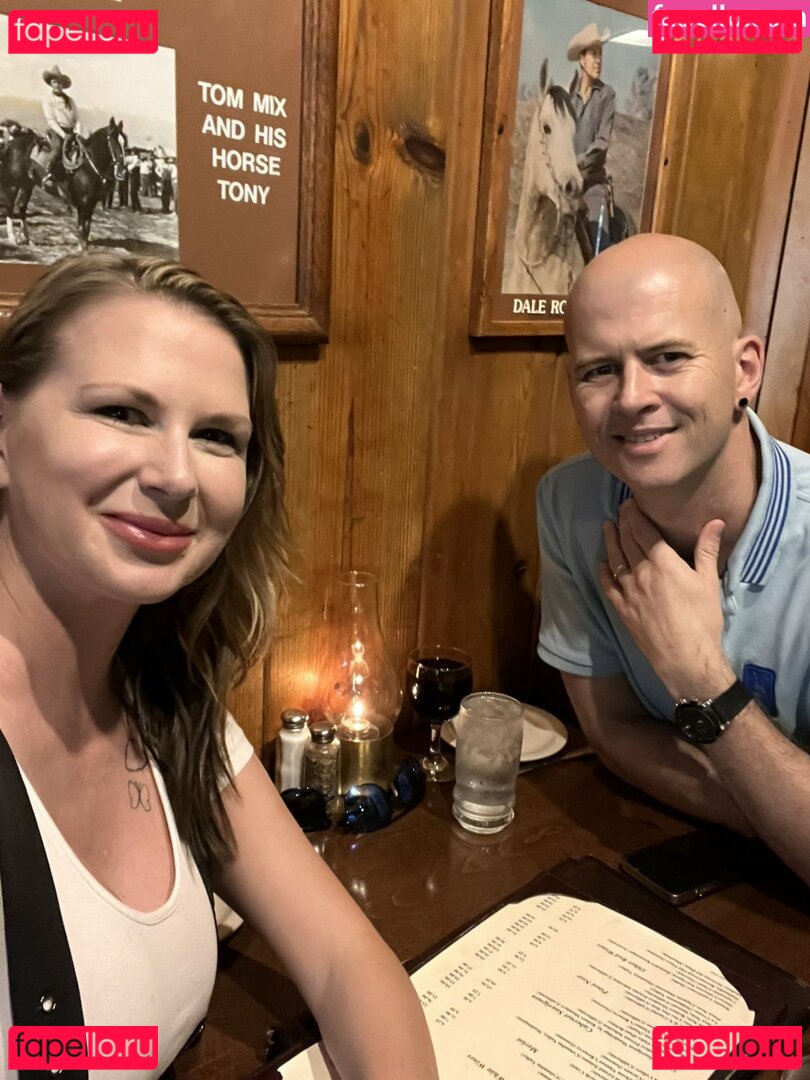 lalatada Onlyfans Photo Gallery 