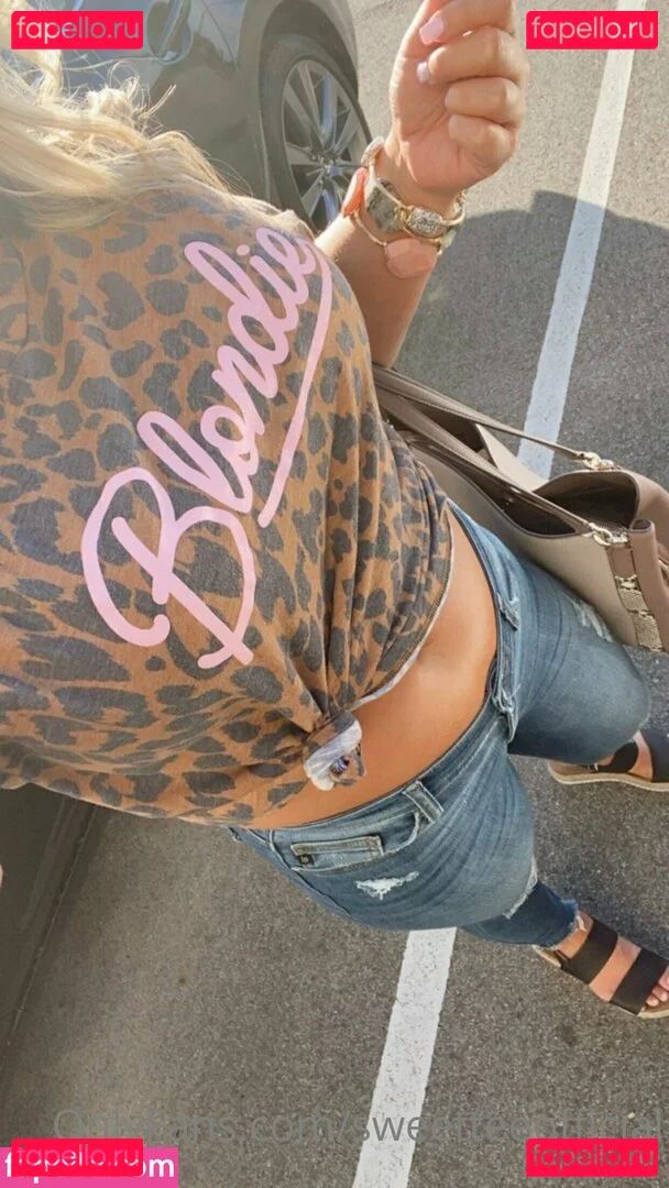 sweetteeofficial Onlyfans Photo Gallery 