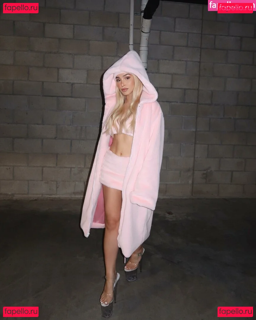 Camaryn Swanson Onlyfans Photo Gallery 