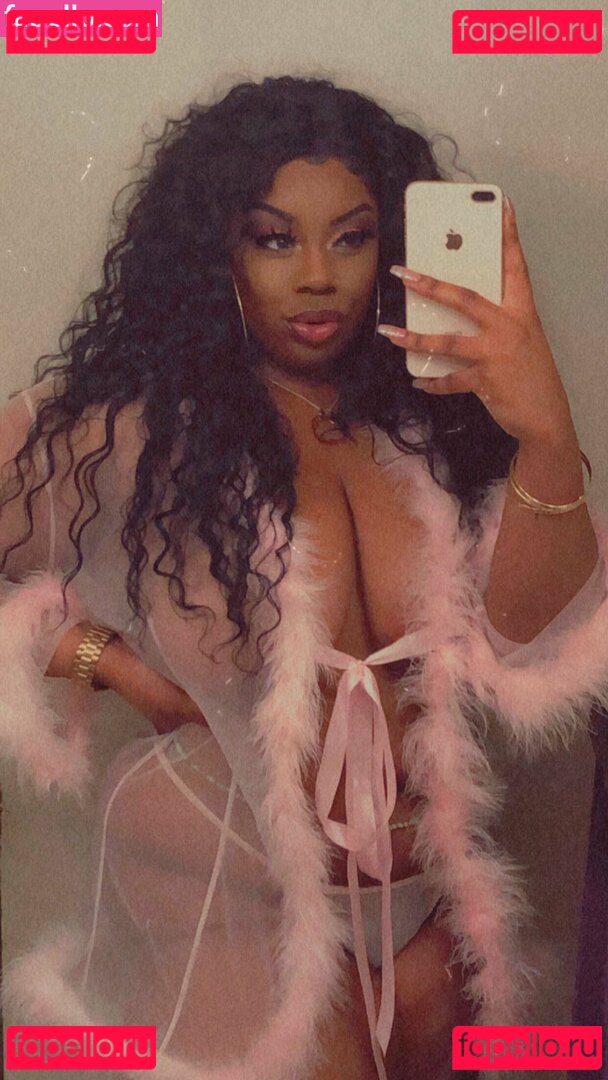 ILookLikeBaae / ilovesexary Onlyfans Photo Gallery 