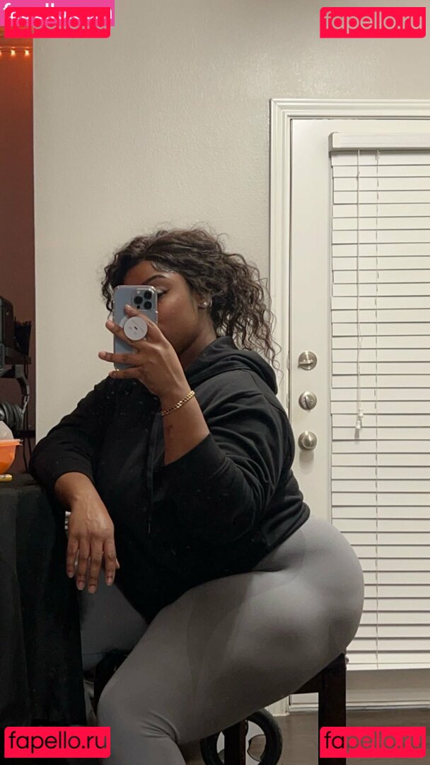 ILookLikeBaae / ilovesexary Onlyfans Photo Gallery 