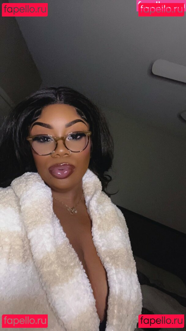 ILookLikeBaae / ilovesexary Onlyfans Photo Gallery 