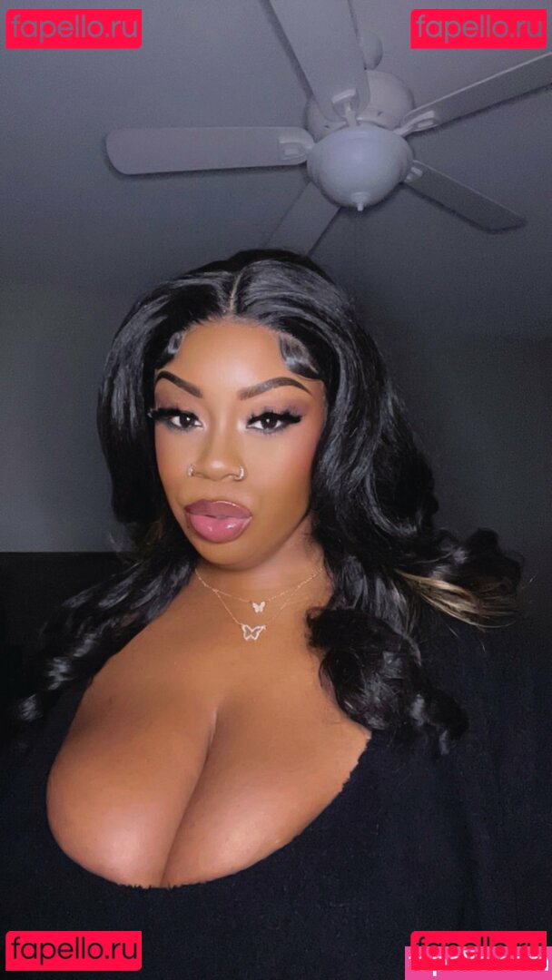 ILookLikeBaae / ilovesexary Onlyfans Photo Gallery 