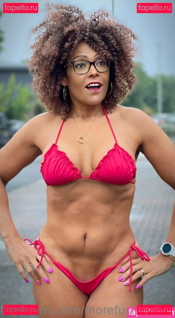 morefunwithdee Onlyfans Photo Gallery 