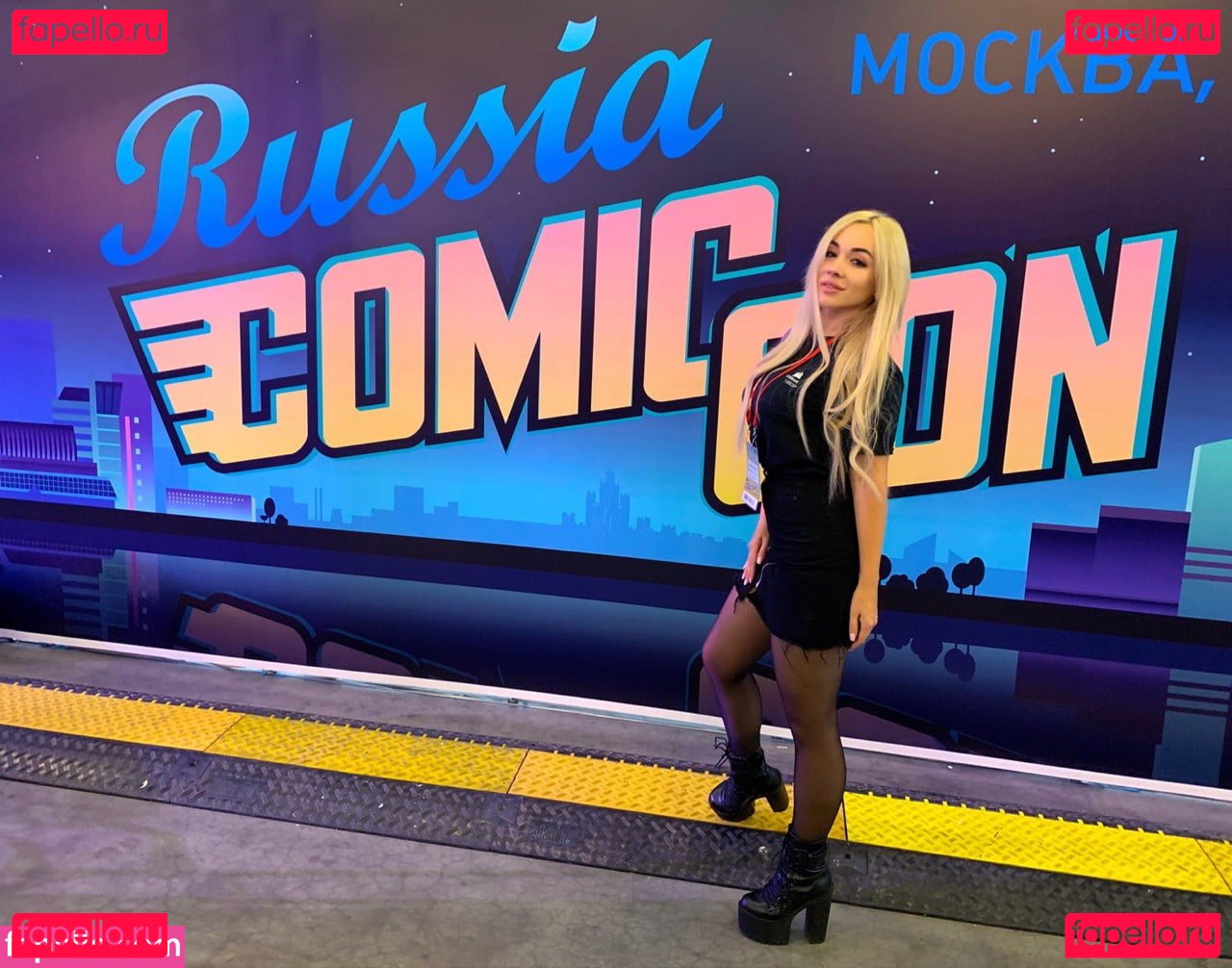 Anna Kostenko / annetkostenko / kostenko_anika Onlyfans Photo Gallery 