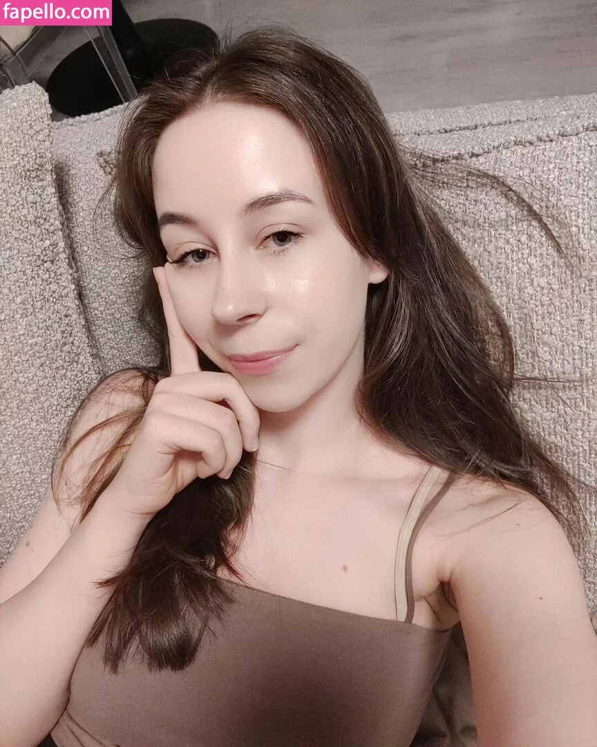 actuallyalisa Onlyfans Photo Gallery 