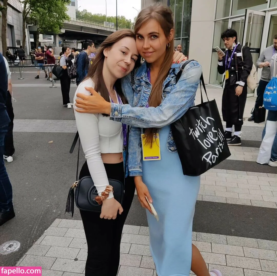 actuallyalisa Onlyfans Photo Gallery 