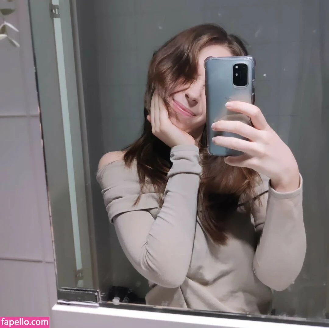 actuallyalisa Onlyfans Photo Gallery 