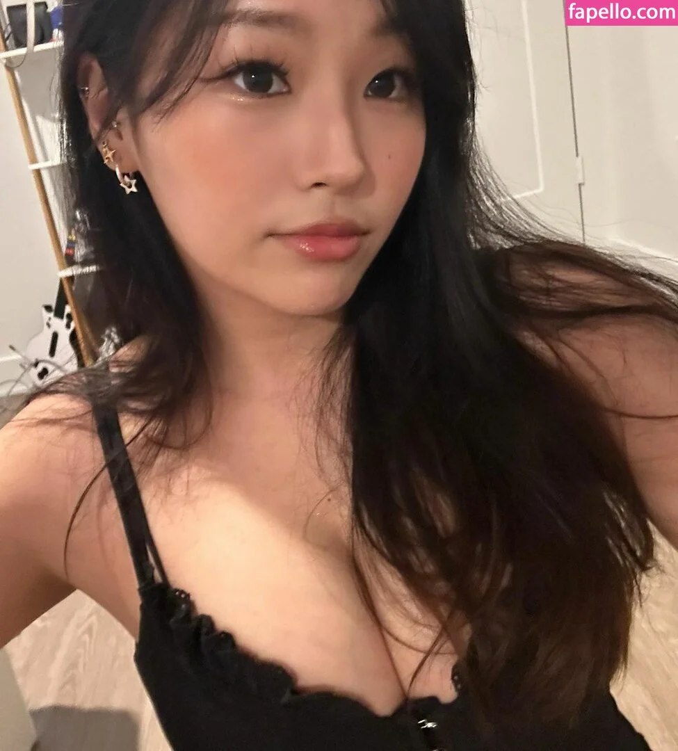 hanyuuuwu Onlyfans Photo Gallery 