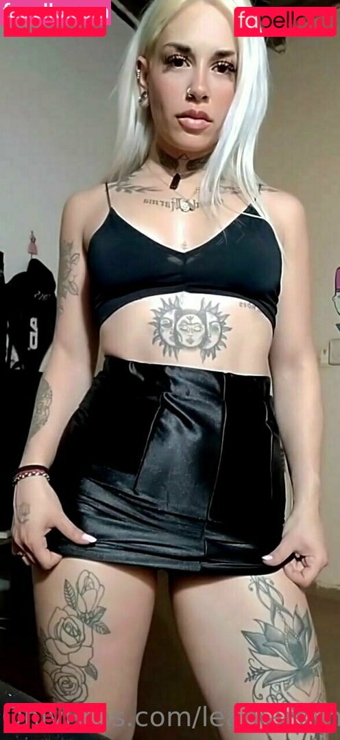 leah_lars / leahlarsen Onlyfans Photo Gallery 