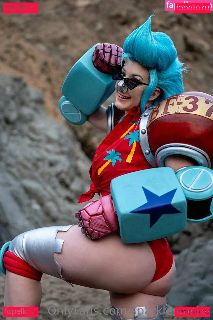 sparklestache Onlyfans Photo Gallery 