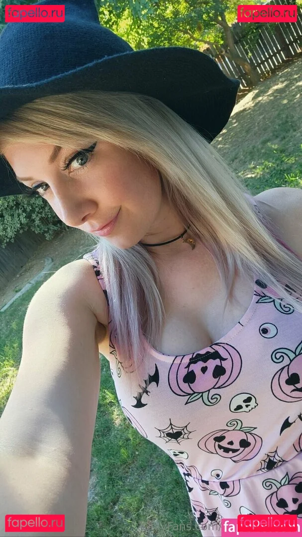 sparklestache Onlyfans Photo Gallery 