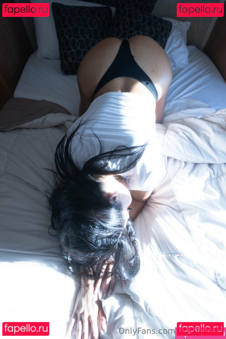 Hellomelimeow / meliimeow Onlyfans Photo Gallery 