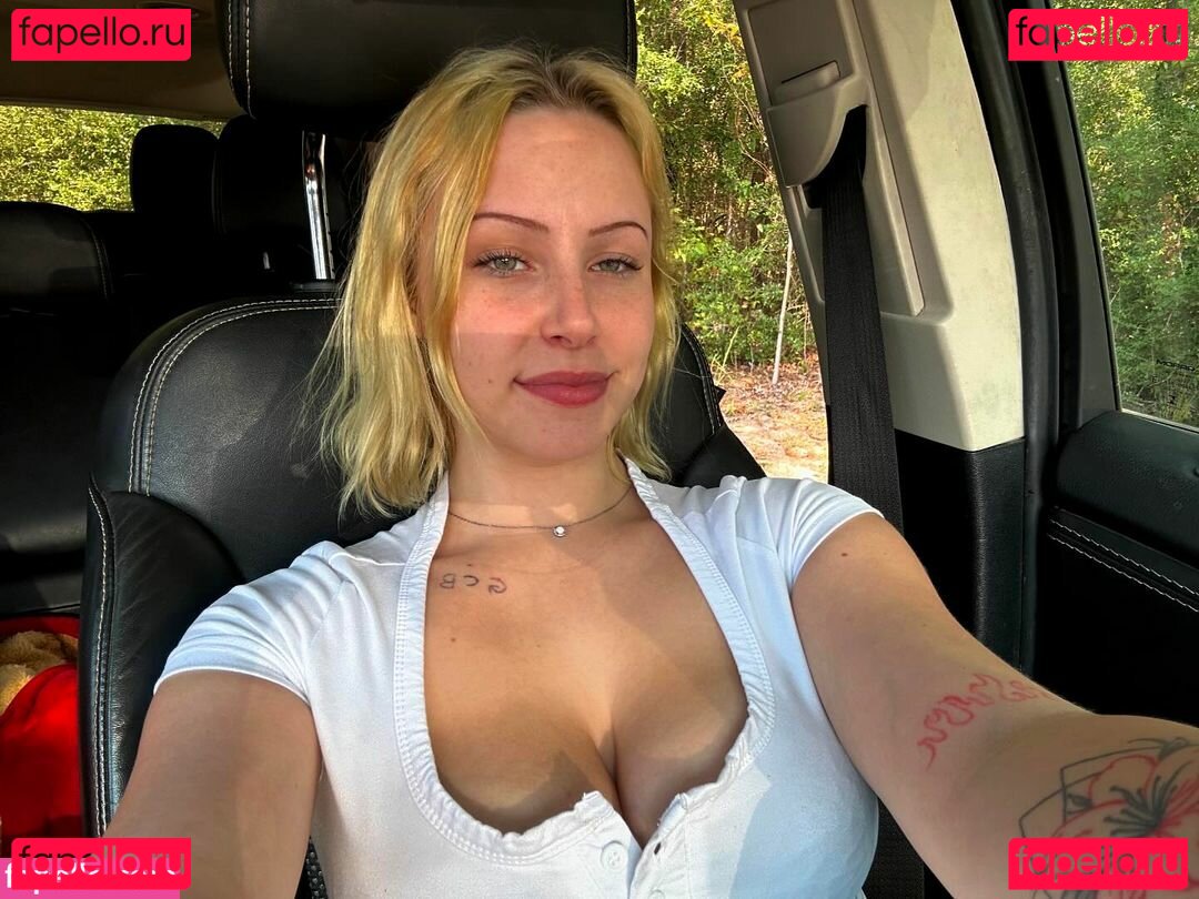 1031185887 / stargirljoleen Onlyfans Photo Gallery 