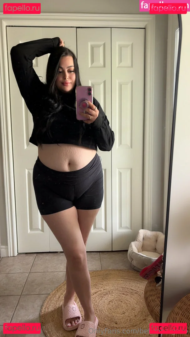 bellaapaigexo Onlyfans Photo Gallery 