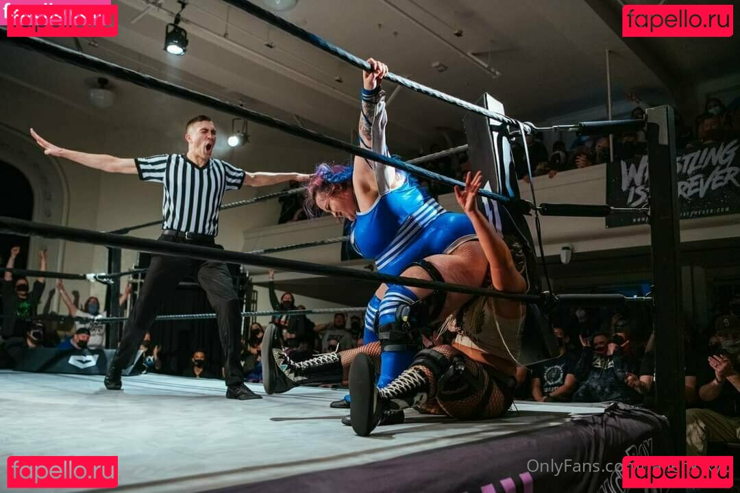 Fallenkikyo / Kikyo Onlyfans Photo Gallery 