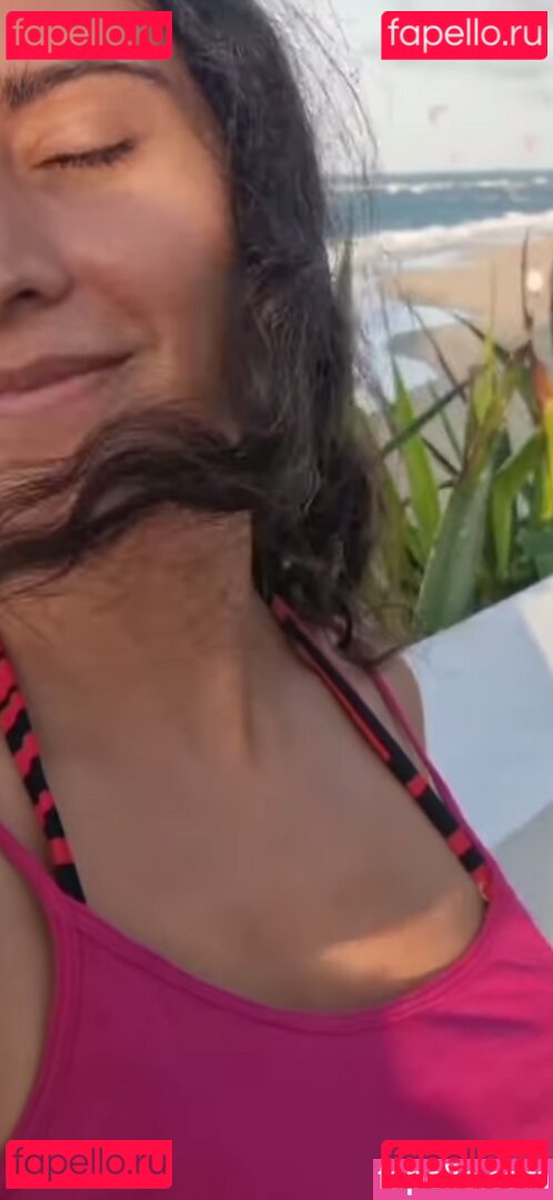 Fateme / fatemegee Onlyfans Photo Gallery 