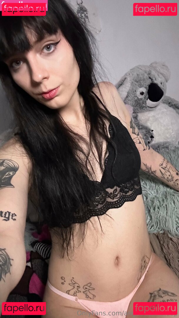 angelmoon.boop / angelmoonbloop Onlyfans Photo Gallery 