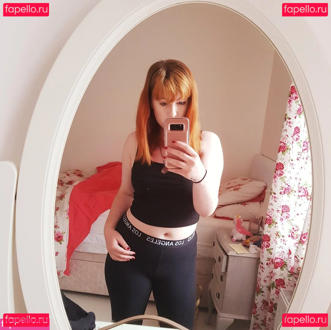 maebry Onlyfans Photo Gallery 