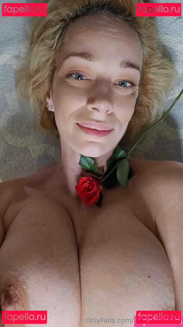 karendiamond Onlyfans Photo Gallery 