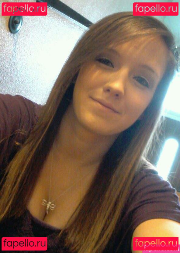 Katie / Spooky4runnergirl Onlyfans Photo Gallery 